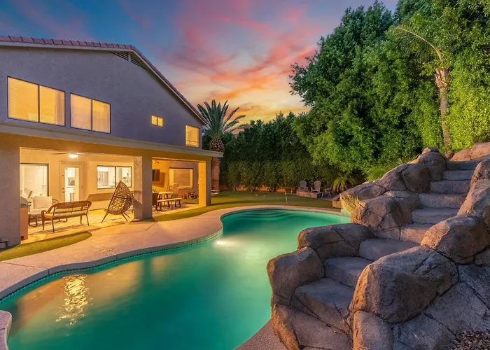 Sunset Paradise L Waterslide L Heated Pool L Hot Tub L Putting Holiday home Phoenix